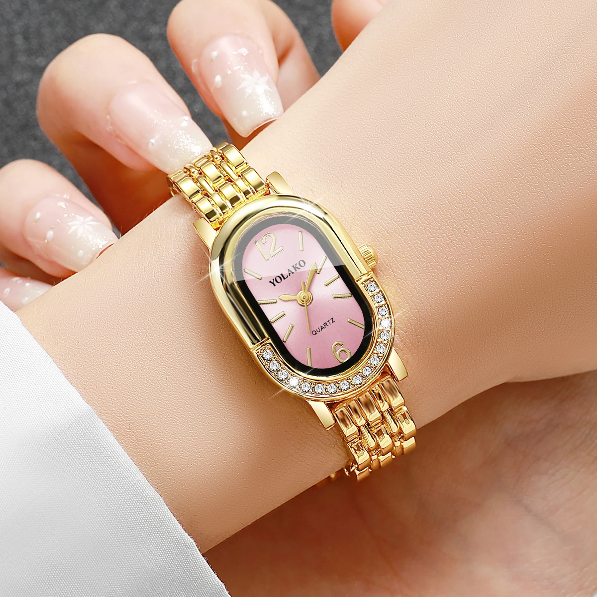 高級ラインストーン女性用クォーツ時計ファッションゴールデンブ - Luxury Watch Packaging Box のレビューと価格