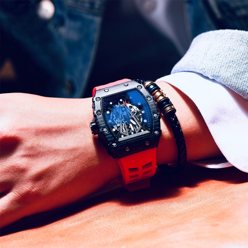 非常に人気のある機能的なメンズクォーツ腕時計で、ユニークな樽 - Luxury Watch Offers のレビューと価格